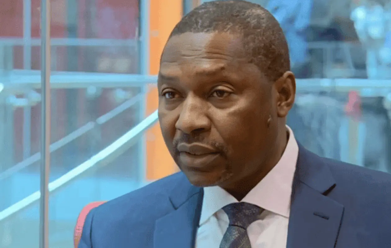 Nigeria : Un ancien ministre de la Justice et ex-procureur général jeté en prison avec son fils