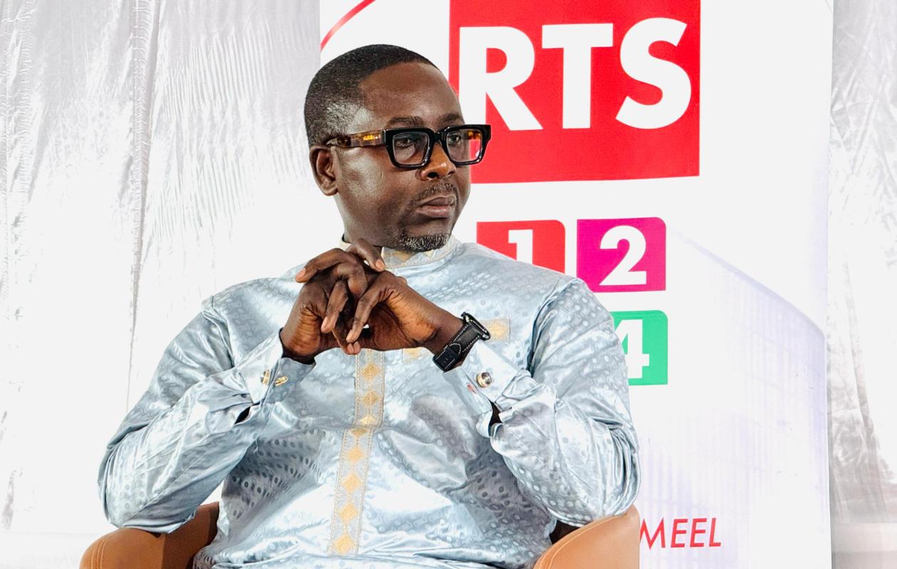 "La vie est étrange..." : La publication énigmatique de Pape Alé Niang