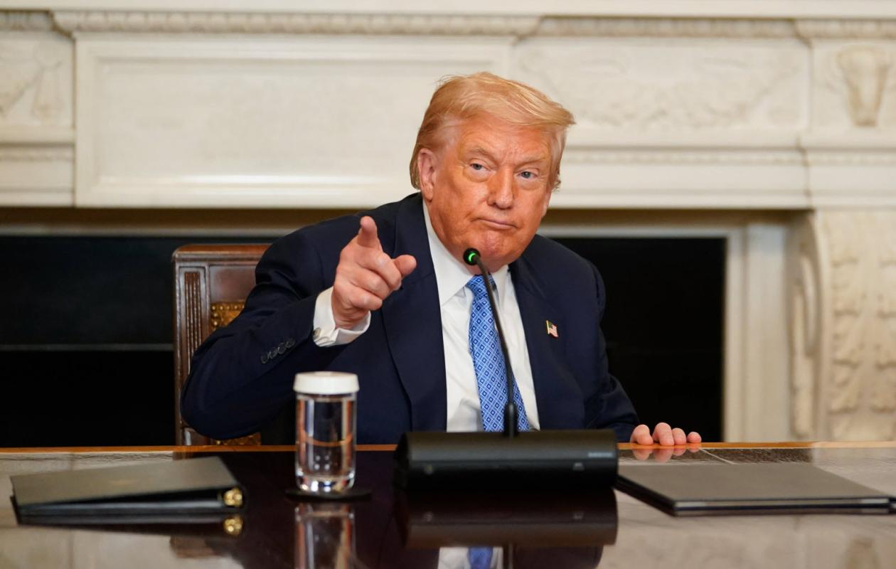 Trump somme les sans-abri de partir "loin" de Washington