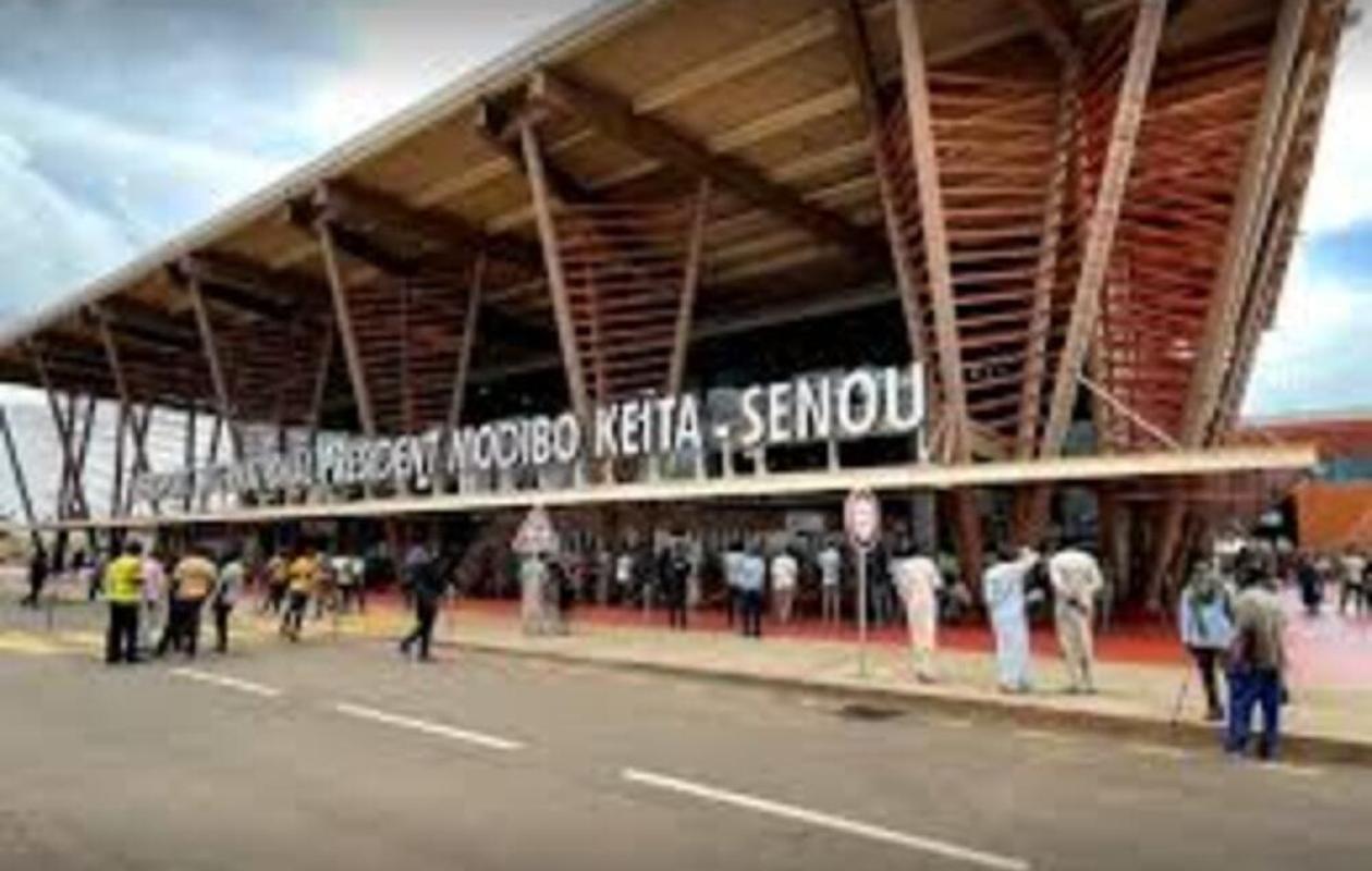 Voyage des enfants mineurs : L’aéroport de Bamako communique les nouvelles règles aux compagnies aériennes