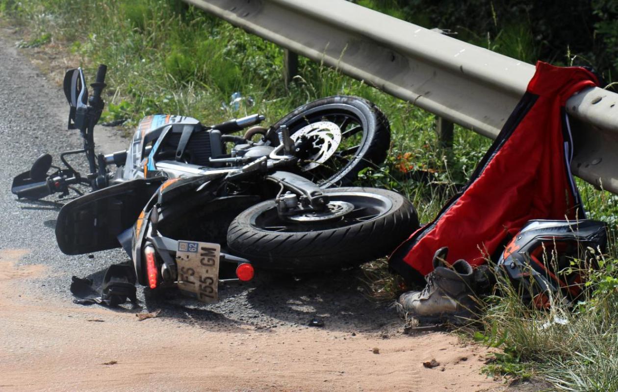 Retour du Magal : un cyclomoteur et son client mortellement renversé par un minibus