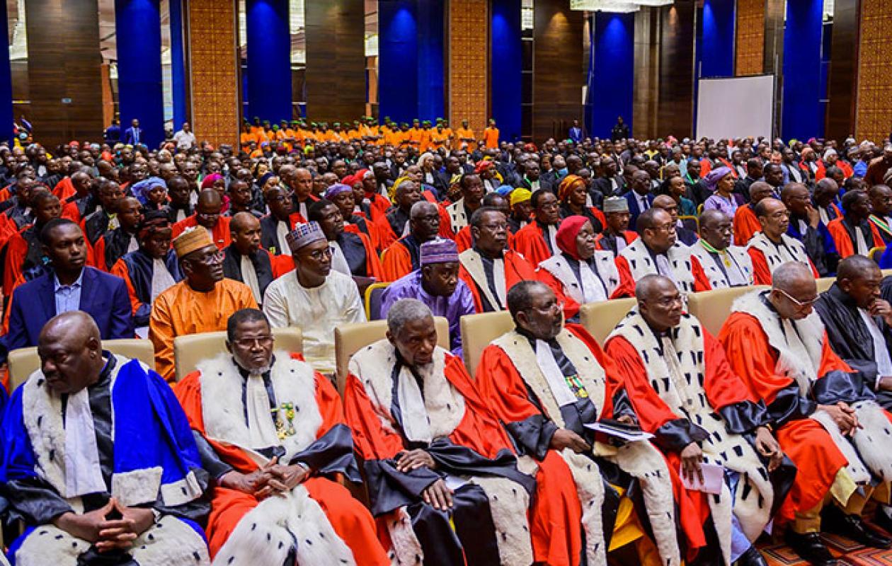 Niger: grève des magistrats après la dissolution de syndicats et la radiation d'un des leurs