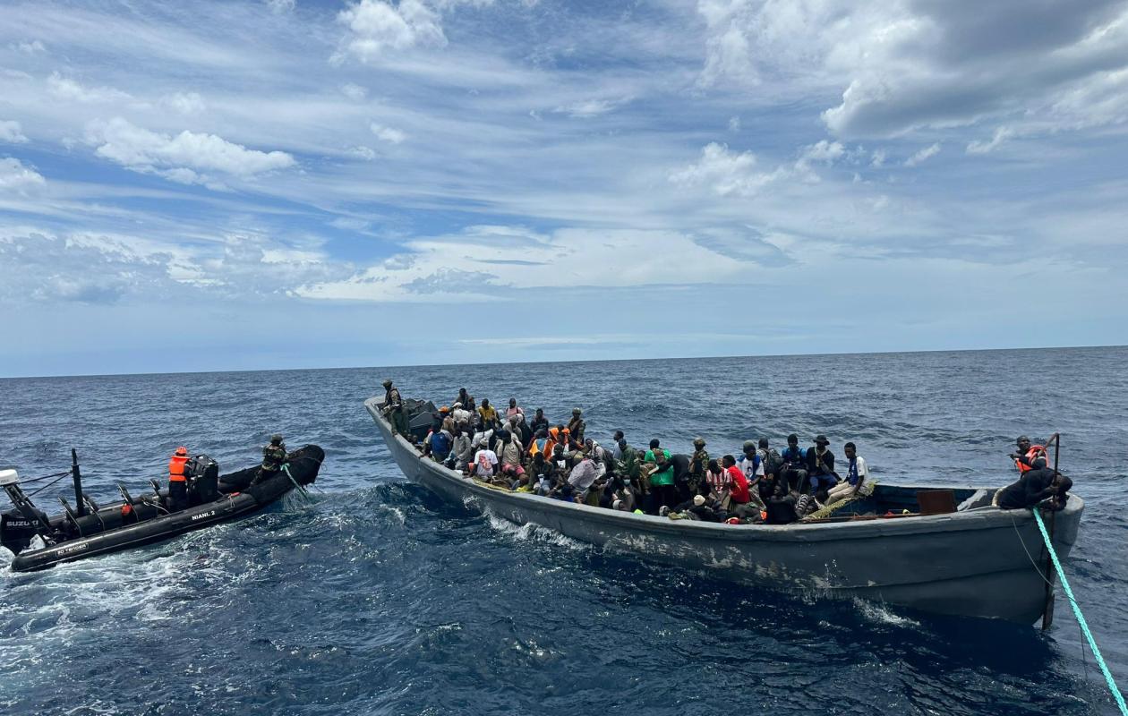 Marine nationale : 147 migrants secourus au large de Sangomar