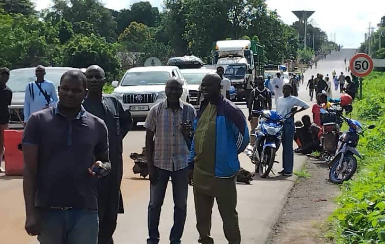 Sedhiou : Les populations de Sakar bloquent l'axe Sedhiou - Kolda