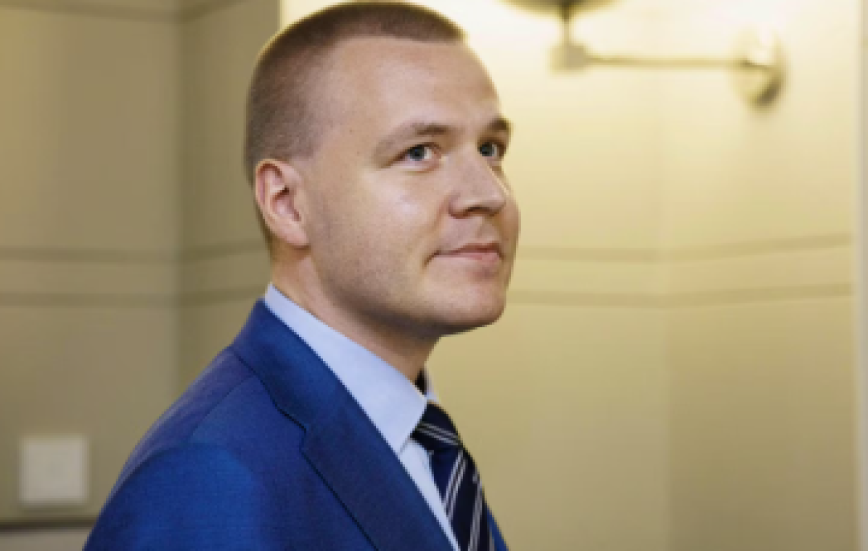 Un jeune député meurt dans l’enceinte du Parlement