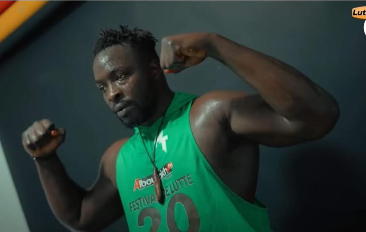 Lutte : Siteu sacré mais sans primes, Baye Ndiaye clarifie