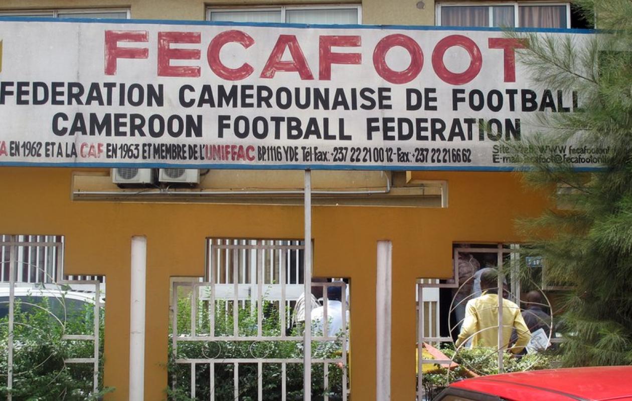 Cameroun : un président de club qui obligeait ses joueurs à le sodomiser, suspendu à vie par la Fécafoot