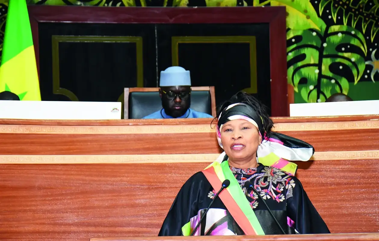 Aïssata Tall Sall à la majorité PASTEF : « Vous dégagez tout, jusqu’au jour où le Bon Dieu vous dégagera »