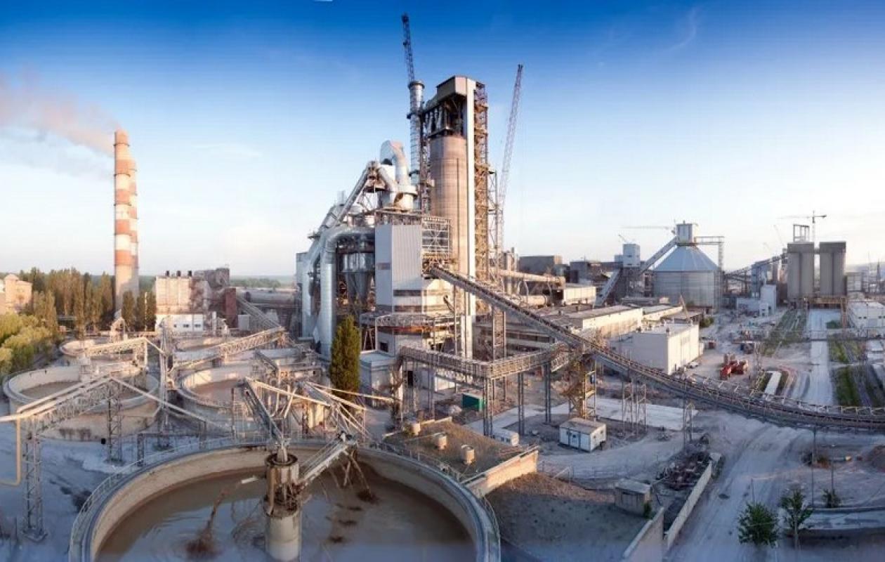 Audience publique sur l’implantation de la cimenterie SENCIM au port minéralier de Sendou : débats tendus en vue