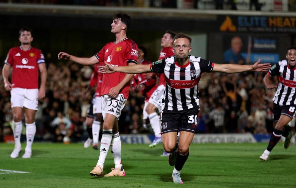 Coupe de la Ligue anglaise: Manchester United éliminé par un club de D4