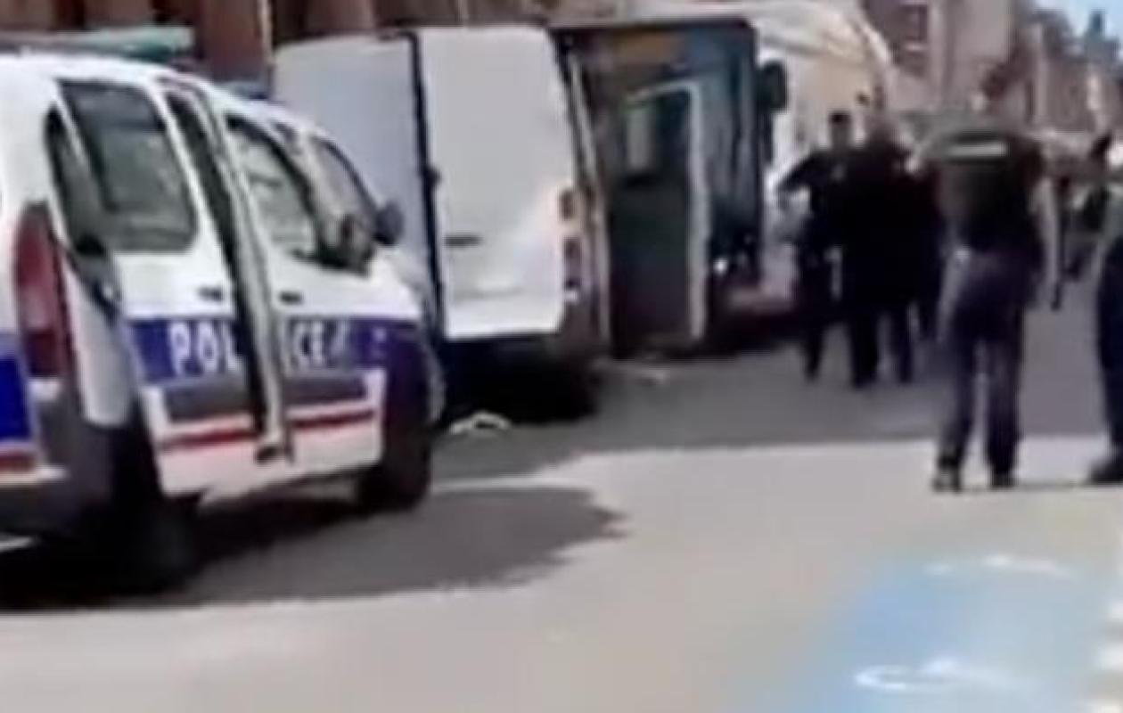 Nord : un homme refuse de se soumettre à un contrôle de police et fonce sur des policiers à Tourcoing, l’individu interpellé (vidéo)