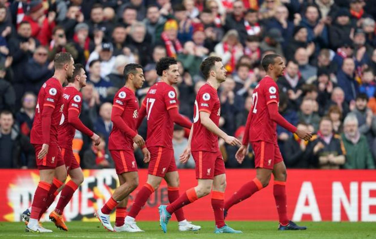 Transfert en Angleterre : Liverpool dépense un demi-milliard d'euros