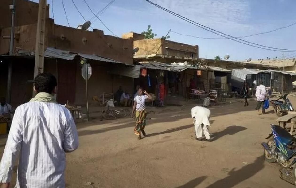 Mali: "blocus" jihadiste dans l'Ouest, transports et échanges avec le Sénégal perturbés