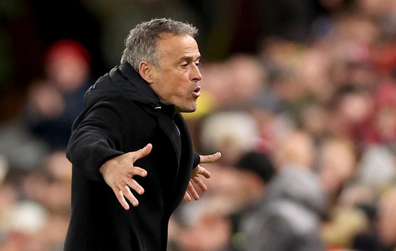 PSG : Luis Enrique victime d’une chute à vélo