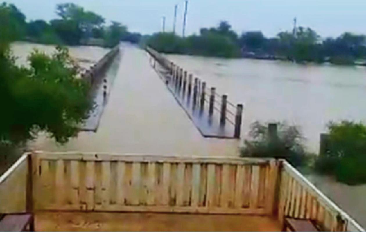 Crue du fleuve Sénégal à Matam : Le pont de Oréfondé submergé par les eaux