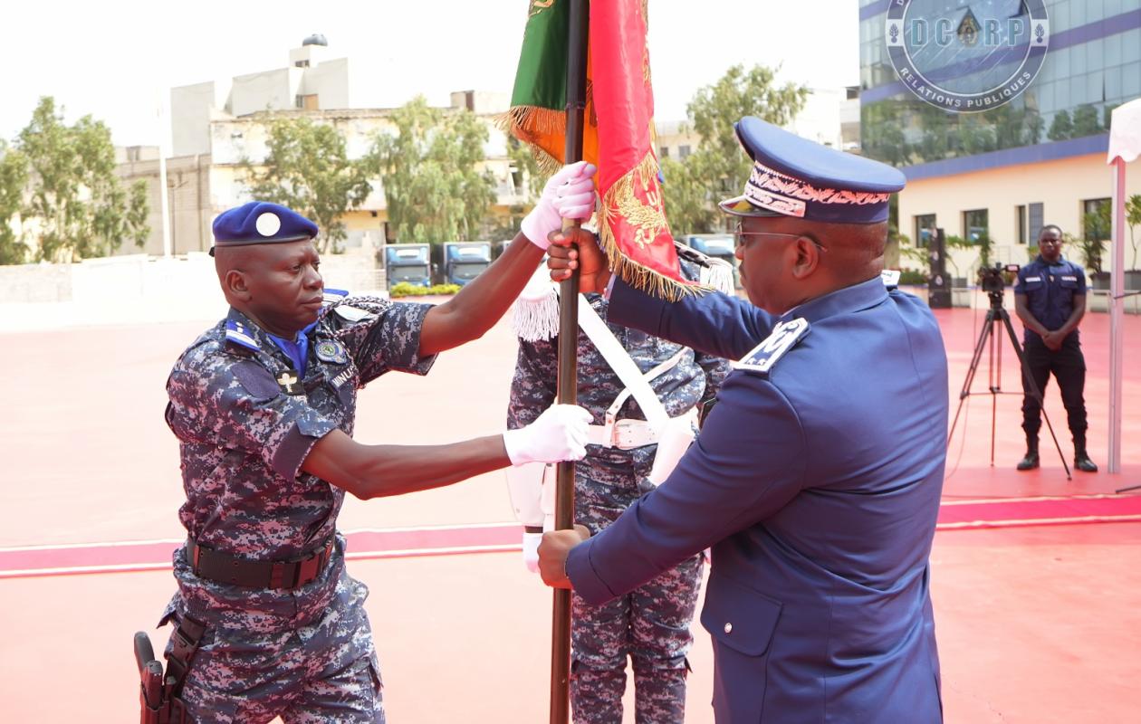 Gendarmerie : le Général Bocandé remet le drapeau aux contingents SENFPU 3-4 et 2-6 de la MINUSCA