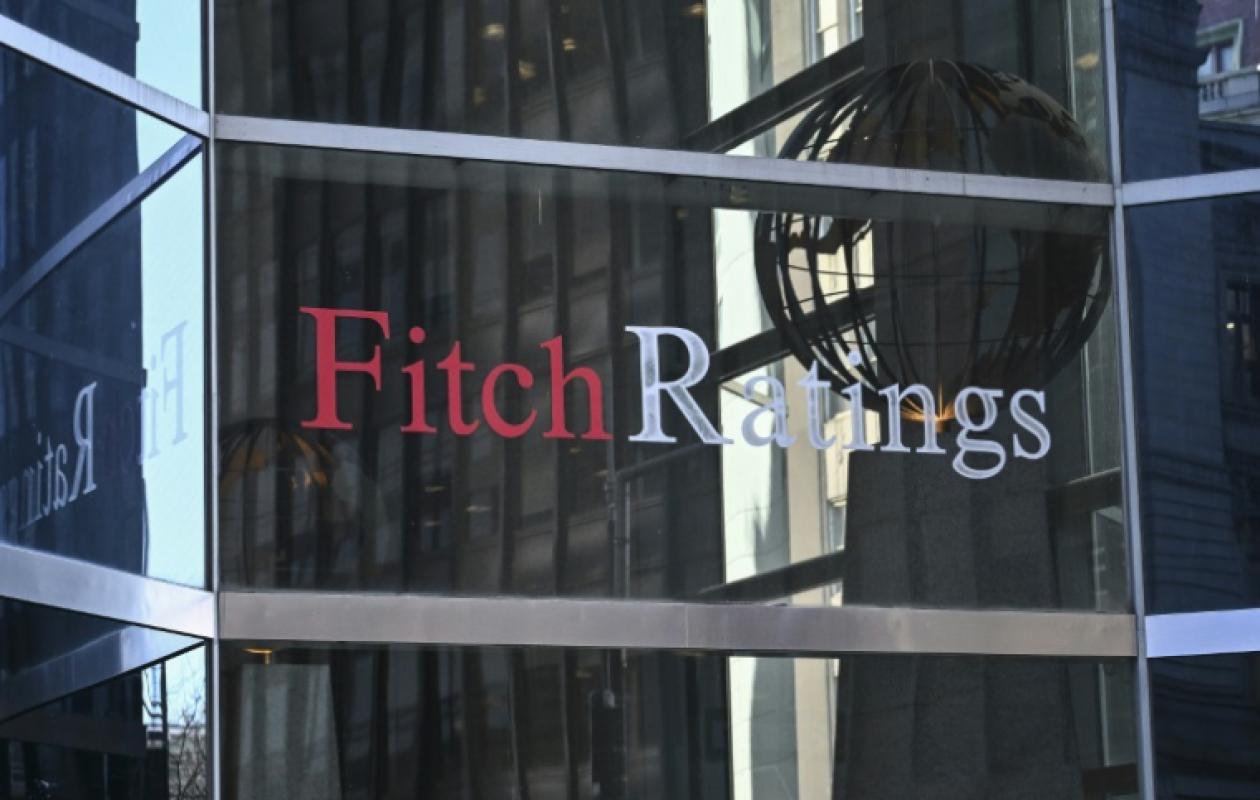 Dette: Fitch sanctionne la France pour ses incertitudes budgétaires