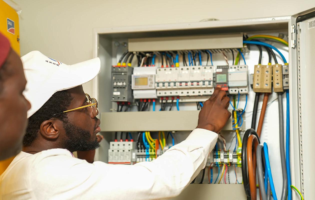 Mise en service de l’électricité à Darou Salam et Taba : une étape vers l’accès universel en 2029