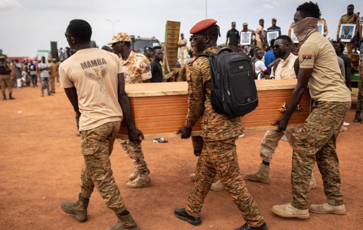 Burkina: une cinquantaine de civils tués dans des attaques jihadistes depuis mai, selon HRW