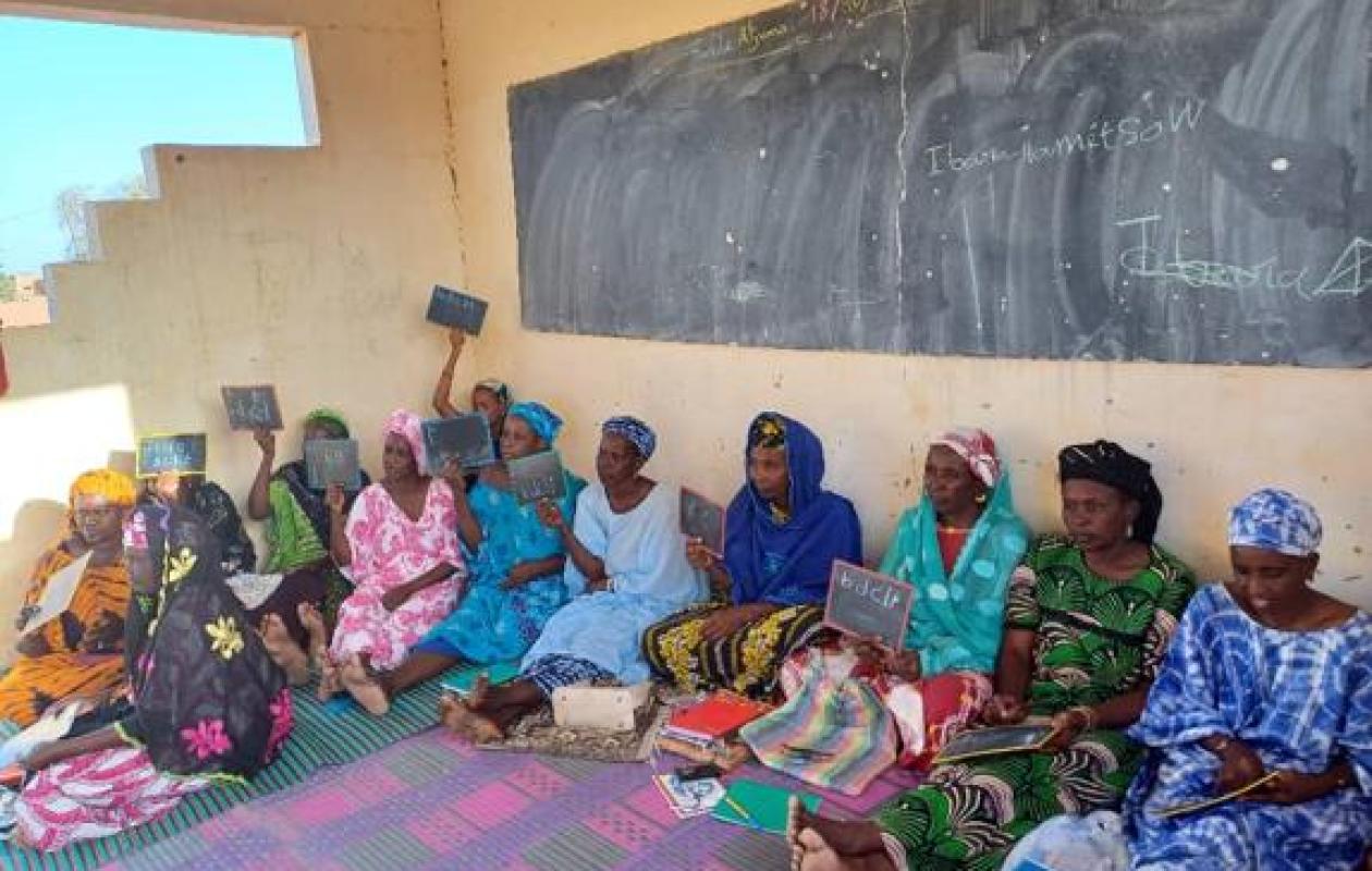 Du champ à la classe : Elles prennent leur avenir en main