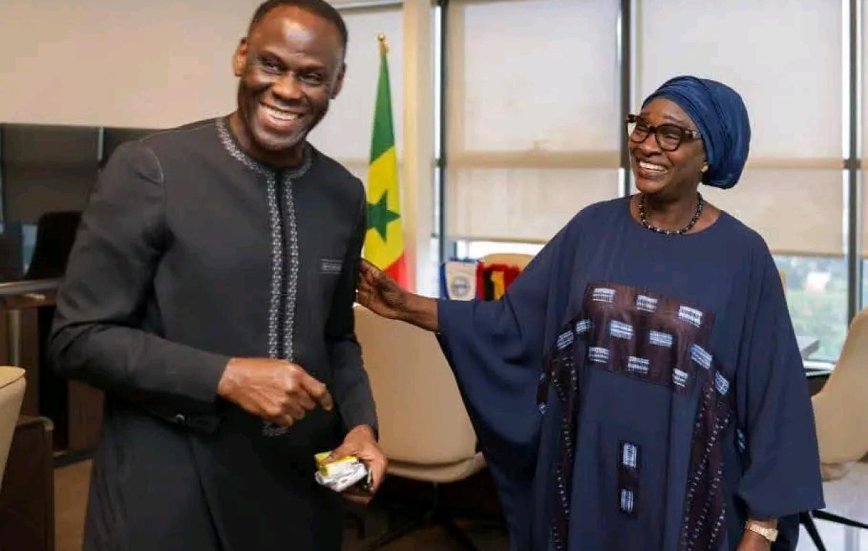 Passation de service à huis clos entre Me Ousmane Diagne et Yassine Fall au Ministère de la Justice