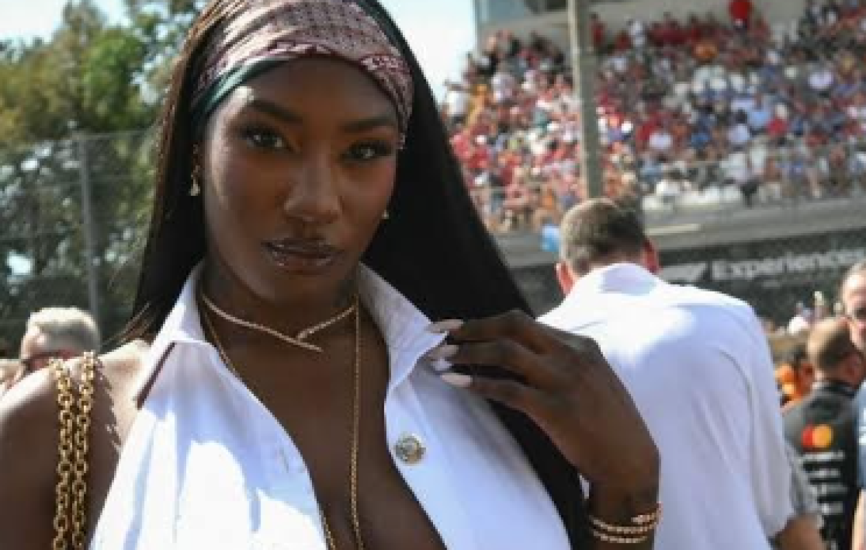 France : Des militants condamnés pour une banderole raciste visant Aya Nakamura