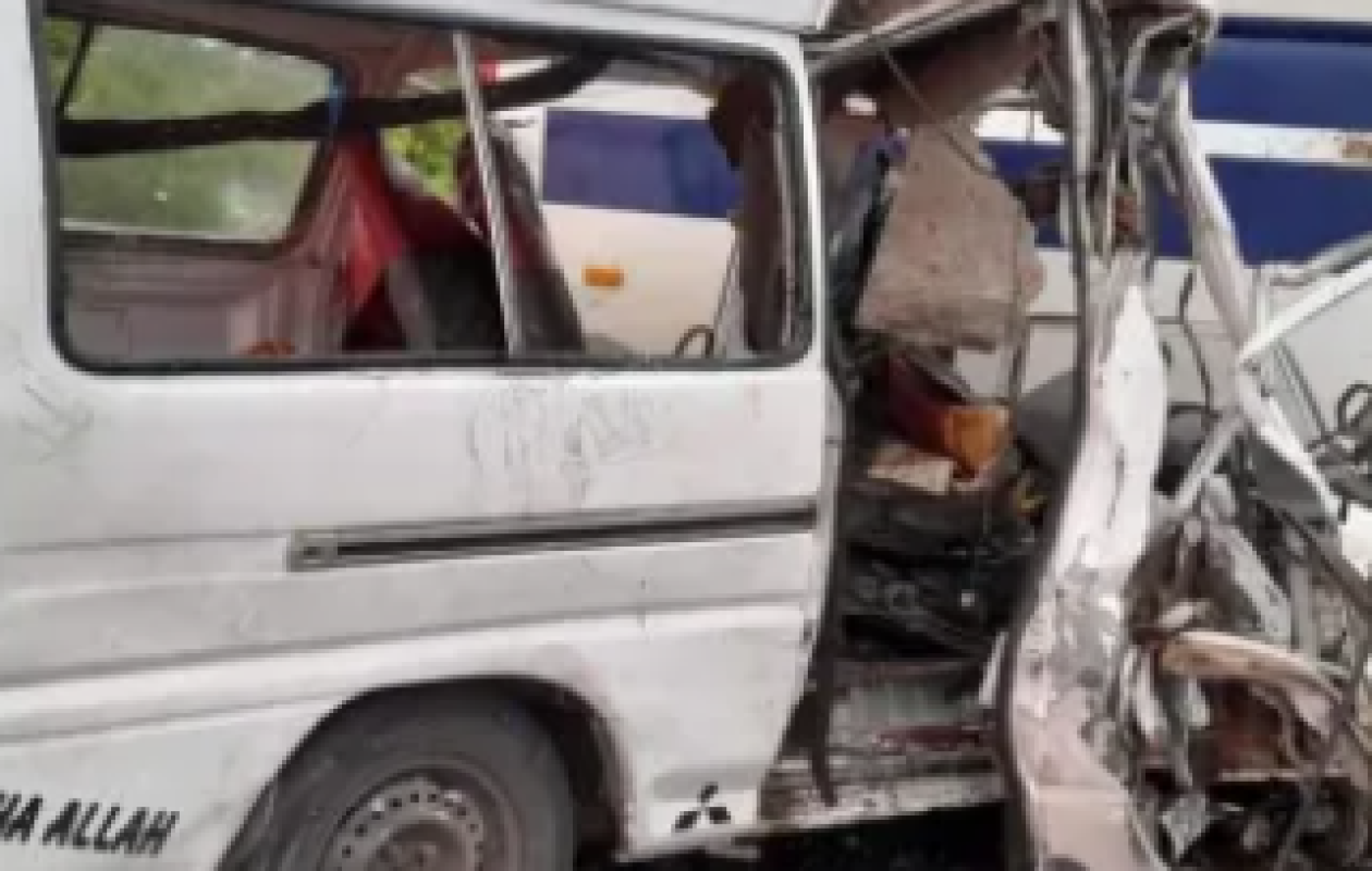 Dahra-Touba : Une collision avec un minicar « Cheikhou Chérifou » et un « Allo Dakar » fait 1 mort et 19 blessés