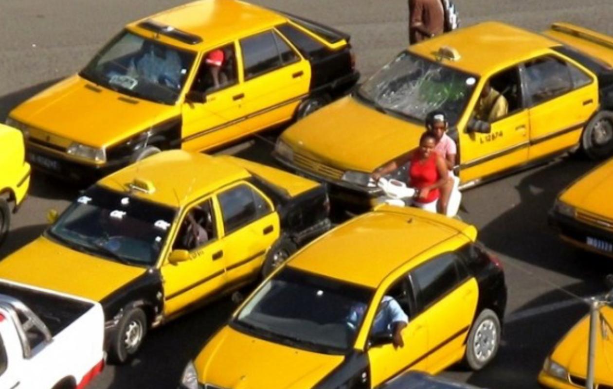 Marche de protestation : Les chauffeurs de taxi de Sara dans la rue