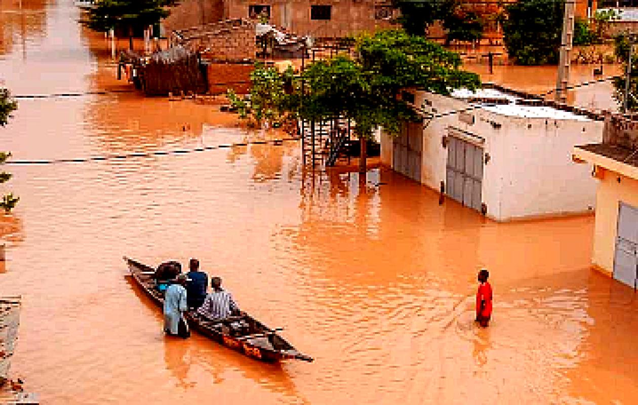 Crues du fleuve : Routes submergées entre Bakel, Khoughany et Yaféra-Golmy, établissements et maisons envahis par les eaux