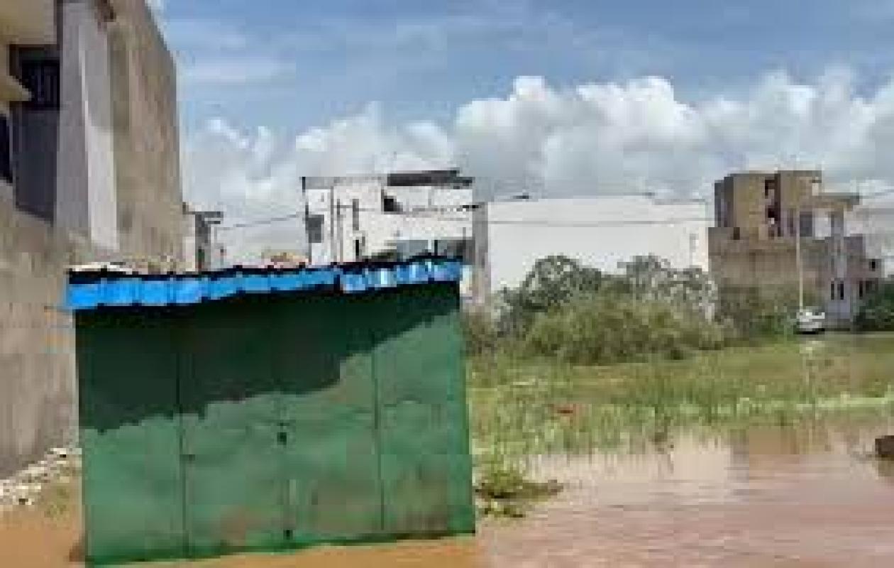 [Arrêt sur images] Le calvaire des habitants de Kounoune et des Almadies 2, réduits à se déplacer en charrettes