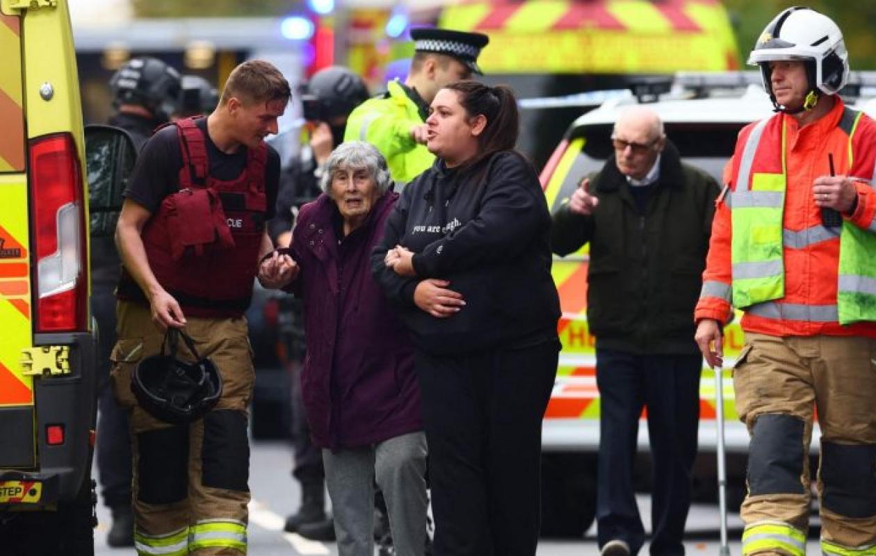 Deux morts et trois blessés graves dans un attentat devant une synagogue à Manchester
