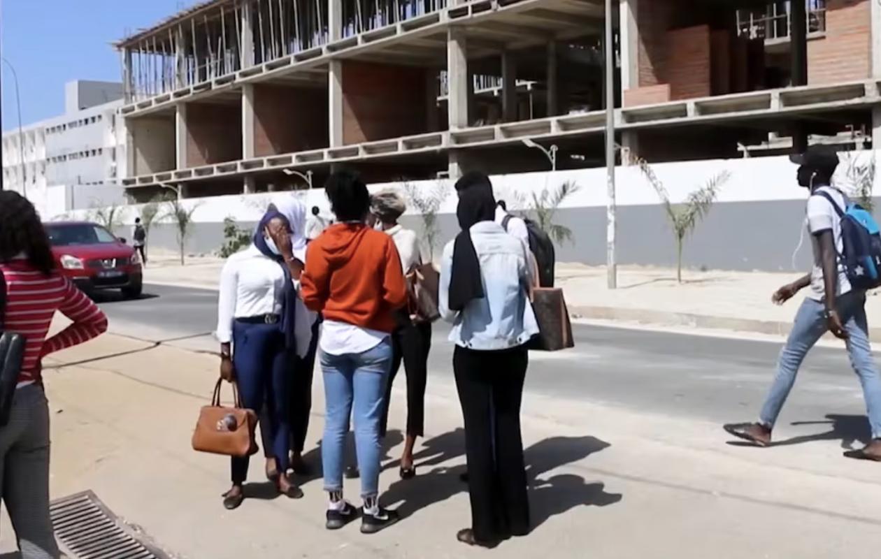 Rentrée 2025 à Dakar : entre vétusté des écoles, pénurie de tables-bancs et menace de la drogue
