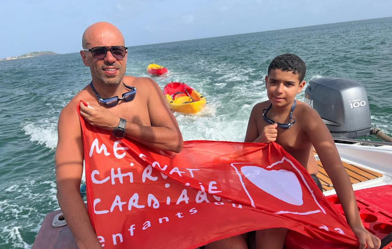 25 heures de nage non-stop : Le Marocain Ichem Zaher réalise un nouveau record à Dakar