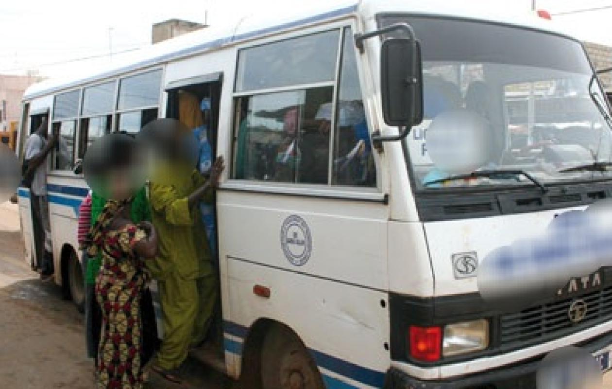 HLM : Un chauffeur ivre sème la terreur à bord de son bus Tata