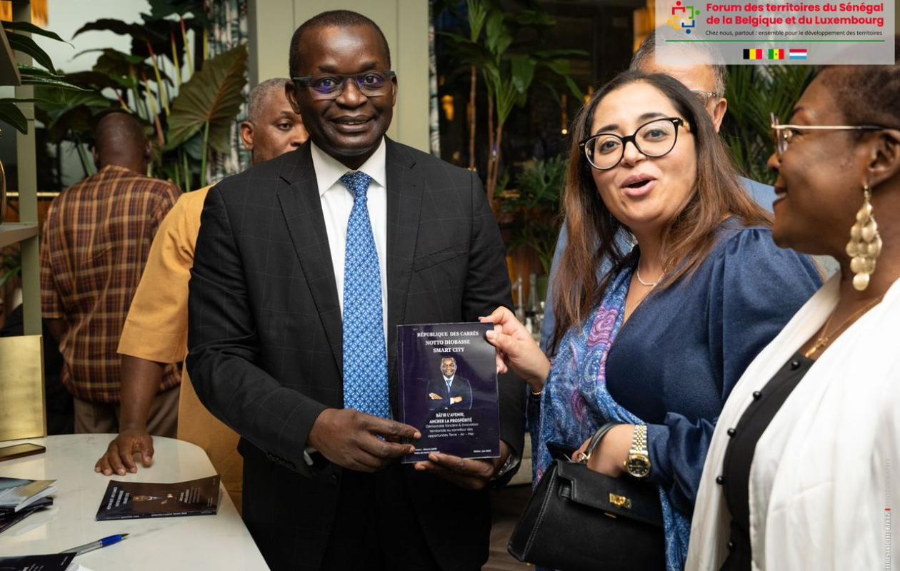 « La République des Carrés – Notto Diobasse Smart City » : Alioune Sarr présente à Bruxelles un modèle africain de développement local