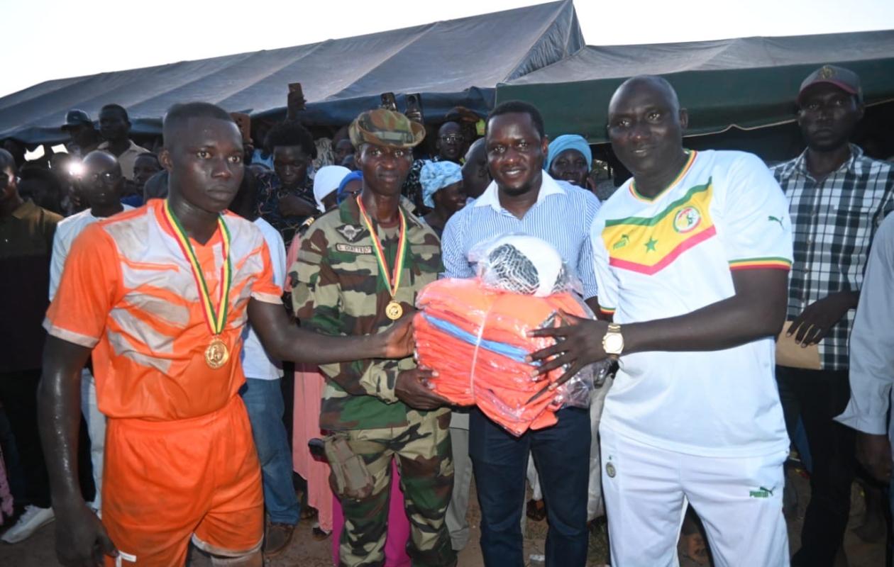 Moussala Mahinamine : Les militaires du 34e bataillon remportent le tournoi de l’amitié et de l’intégration