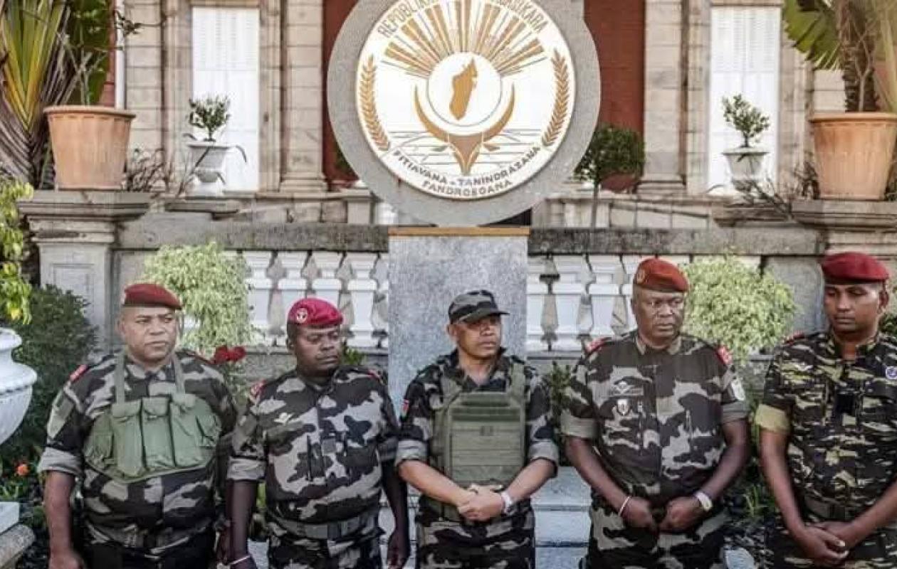 Coup d’État à Madagascar : l’Union africaine suspend le pays