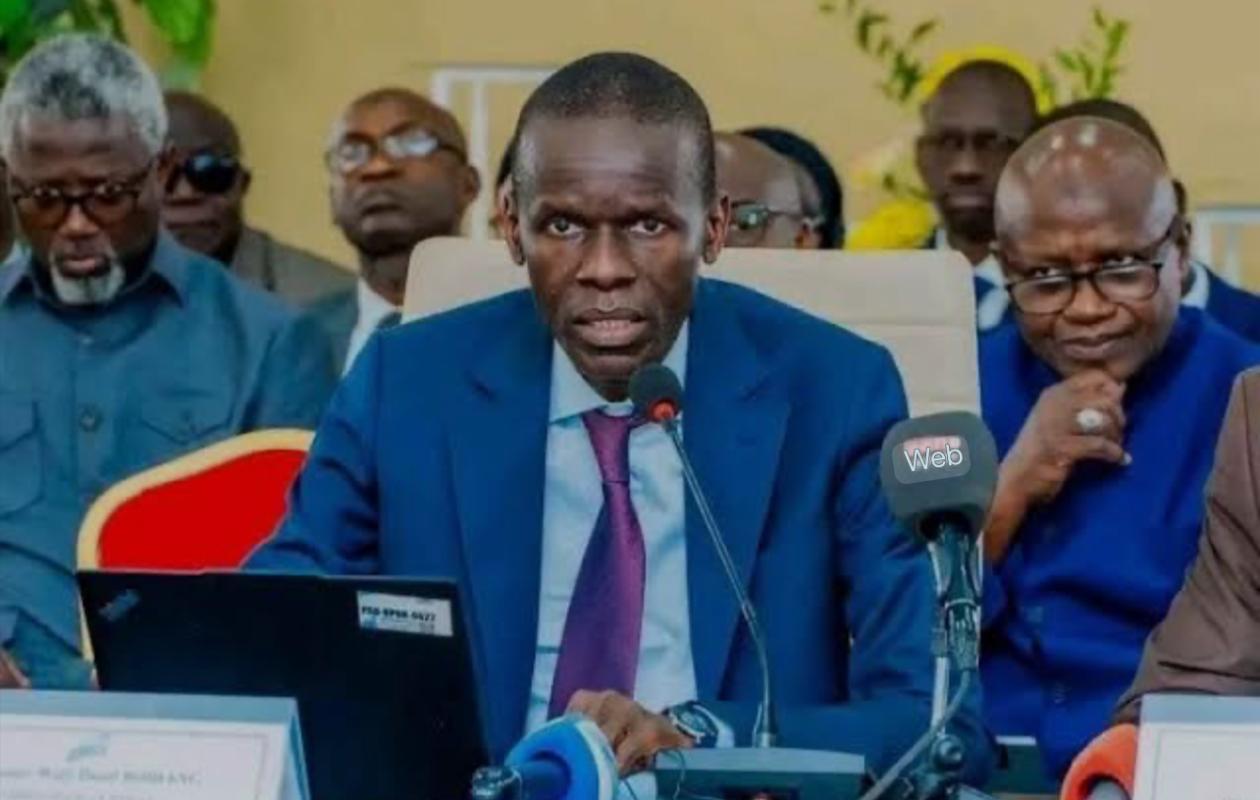 "Vieil illuminé", "petit politicien" : Waly Diouf Biodiang sort la sulfateuse contre Théodore Monteil