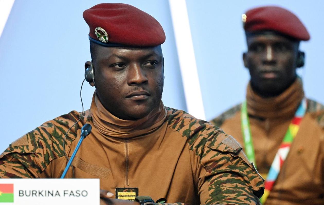 Capitaine Ibrahim Traoré : « La démocratie est en déclin, il faut que nous fabriquons notre propre modèle »