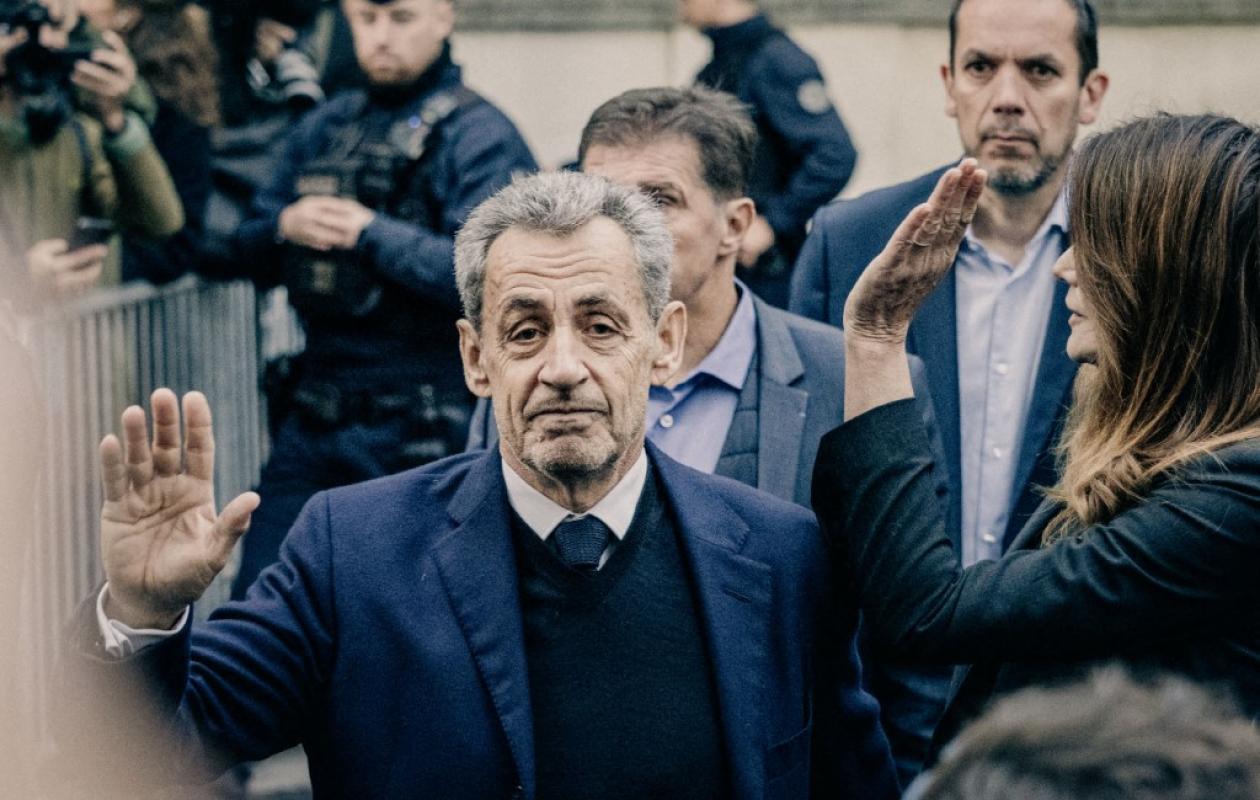 De "Nicolas président" à "Bienvenue Sarkozy": quand un ancien chef d'Etat français part en prison