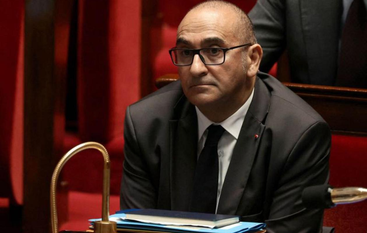 France : Le ministre de l'Intérieur donne une estimation de 700.000 étrangers en situation irrégulière