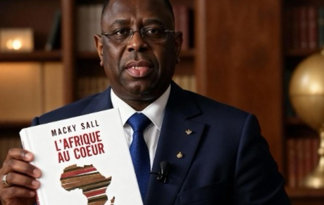 "L'Afrique au coeur" : Le livre de Macky Sall introuvable dans les librairies de Dakar, enquête sur un mystère