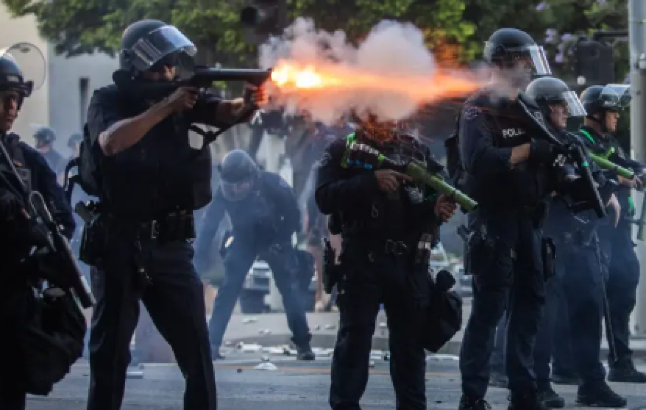 Etats-Unis : Une intervention de l’immigration dégénère à Los Angeles, deux blessés dont un agent fédéral