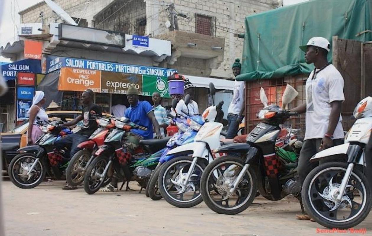 Courses illégales de motos-Jakarta sur la route des Niayes : La population de Notto réclame une présence accrue de la gendarmerie