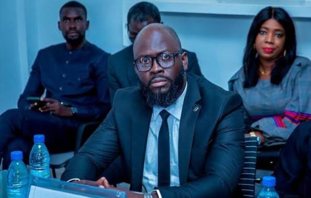 Dette publique, des milliards de FCFA trouvés dans les banques :  Babo Amadou Ba dénonce des « manipulations » et des crédits secrets
