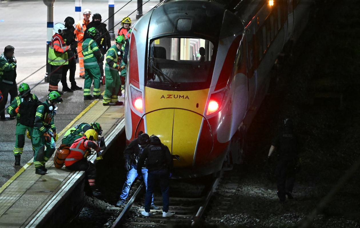 Ce que l'on sait de l'attaque à l'arme blanche qui a fait au moins dix blessés dans un train en Angleterre