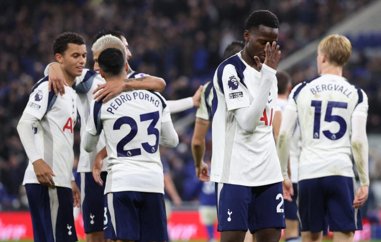 Everton-Tottenham (0-3) : pourquoi Pape Matar Sarr n’a pas célébré son but contre Gana Guèye et Iliman Ndiaye