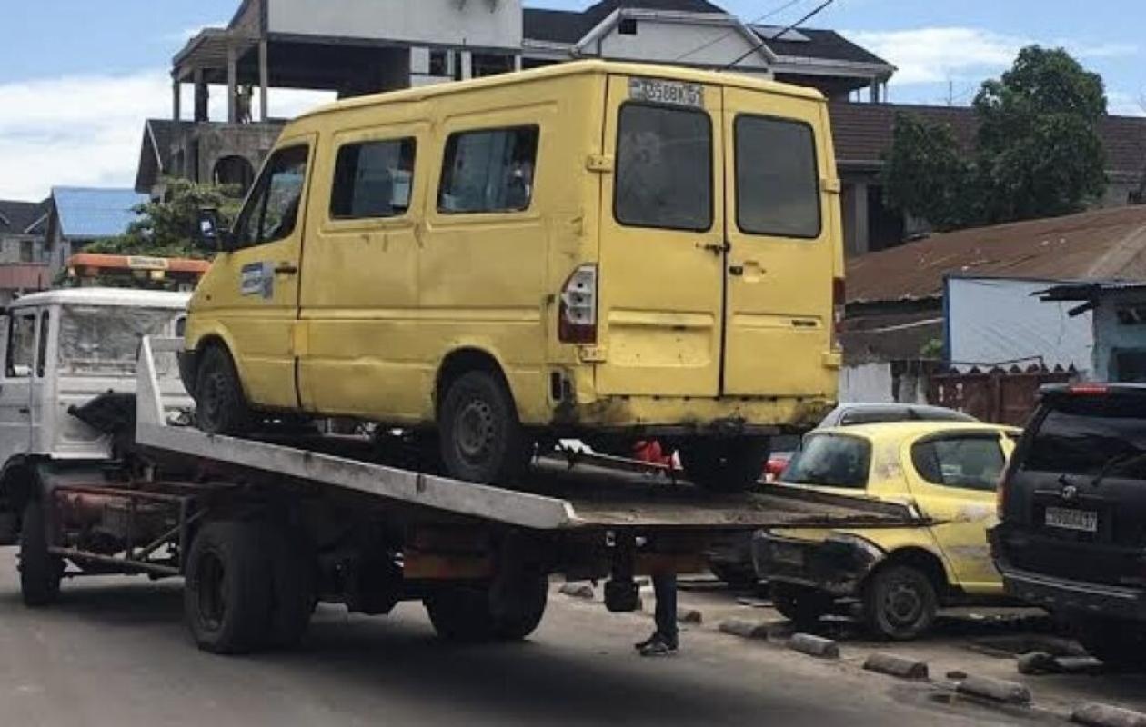 Saint-Louis : Le gouverneur lance une opération d’enlèvement des véhicules et engins abandonnés