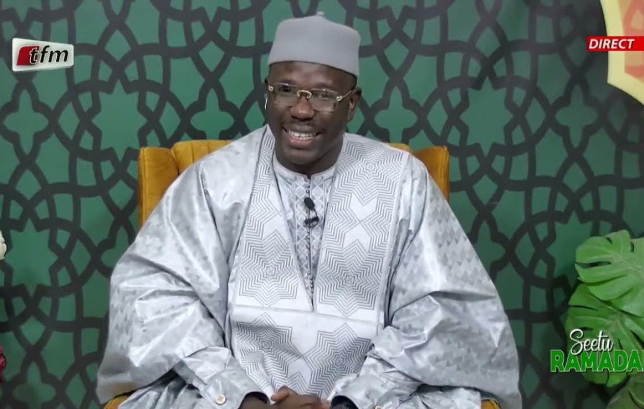 Coup de théâtre : Oustaz Mame Mor Mbacké retourne au Groupe Futur ...