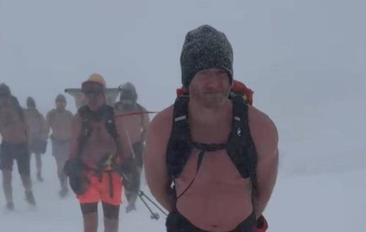 Ascension par -19 °C, challenge de l’Everest… Champion du monde de foot, il se lance des défis fous